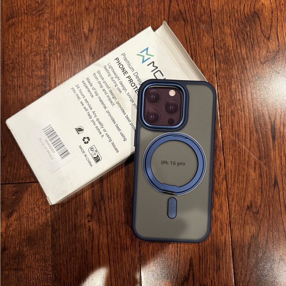 iPh 16 Pro Gray and Blue Case